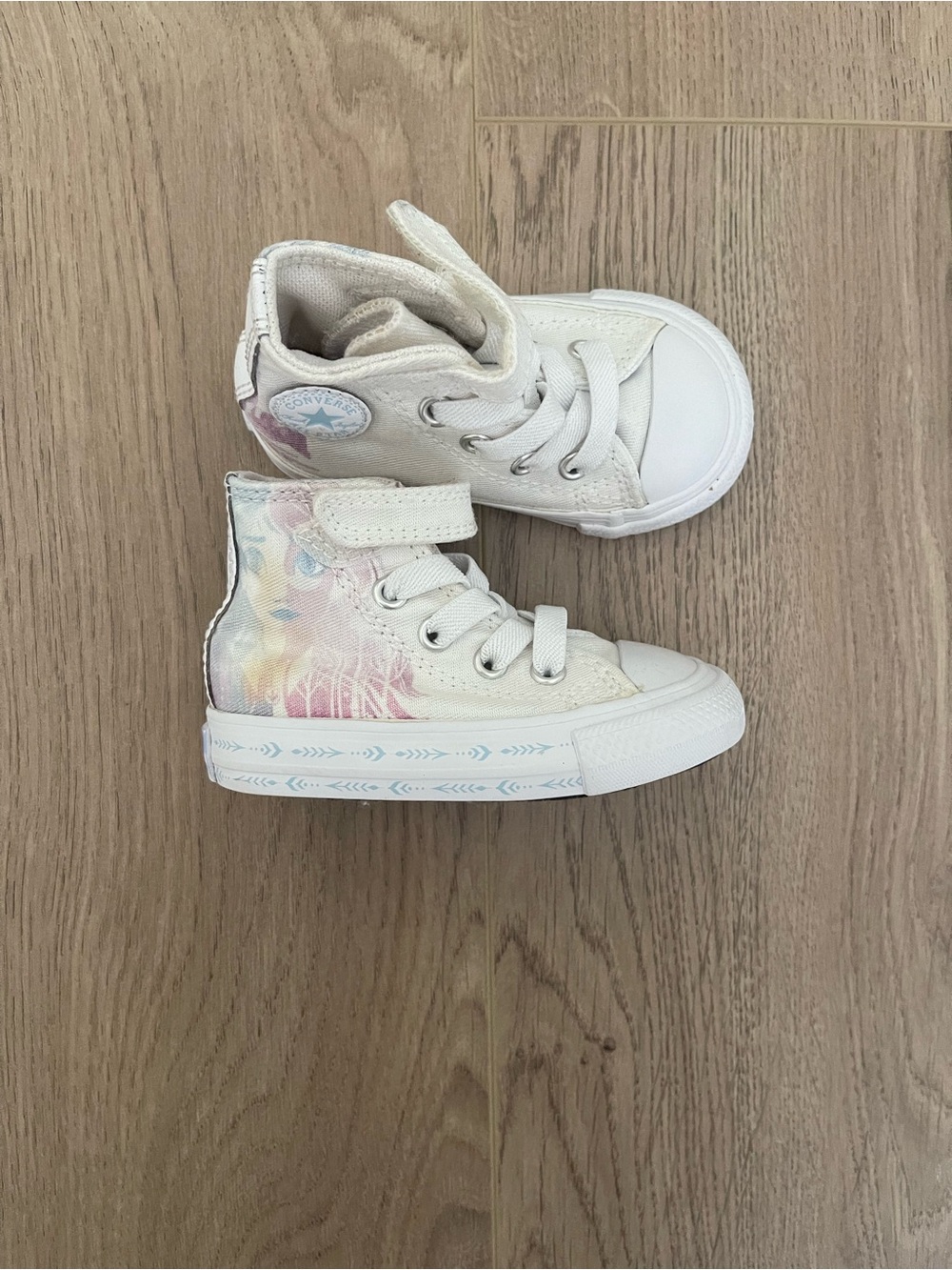 Disney Elsa Kids Converse (4 toddler)